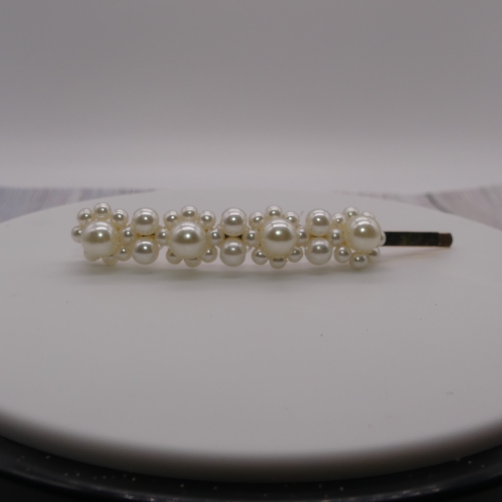 4 Piece Gold & Pearl Fashion Hair Clip/Pins_5